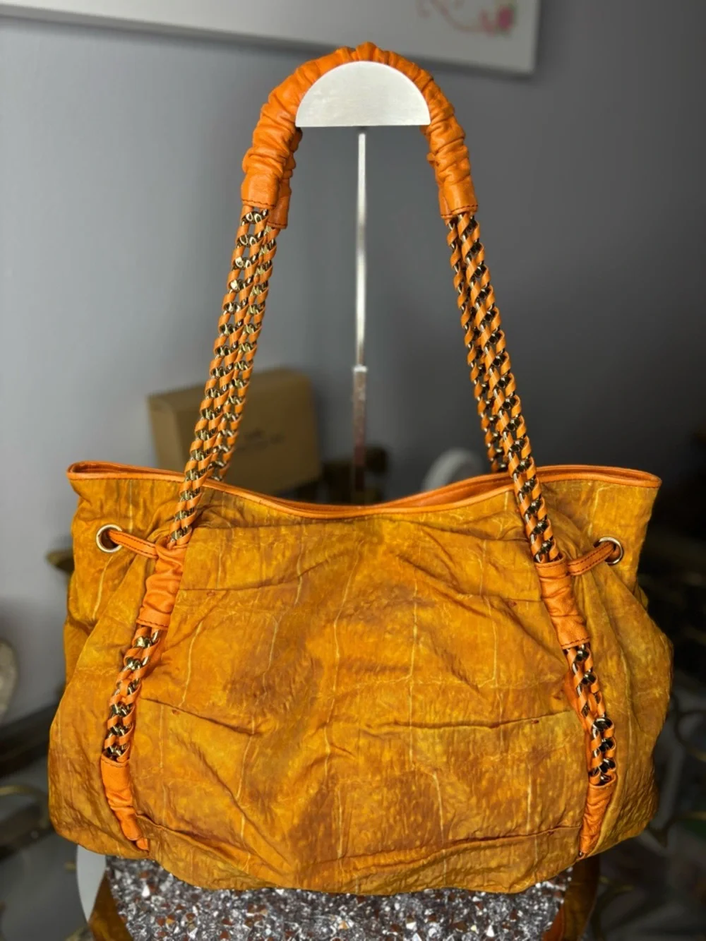MCM RARE Orange Crinkled Leather Chain-Handle Shoulder Bag EUC - Picture 4 of 15